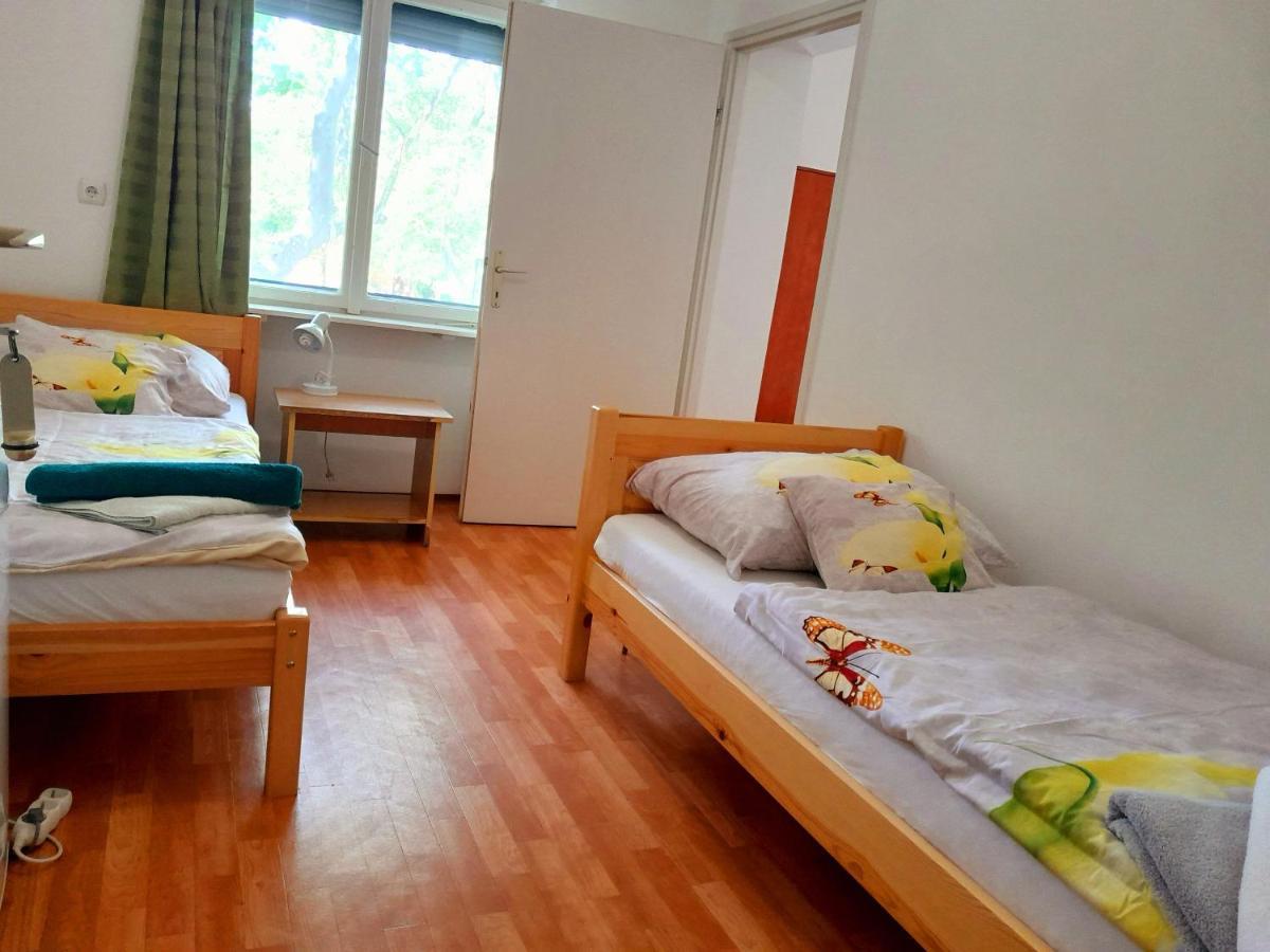 Boglar-Coop Ueduelo Aparthotel Balatonboglár Екстериор снимка